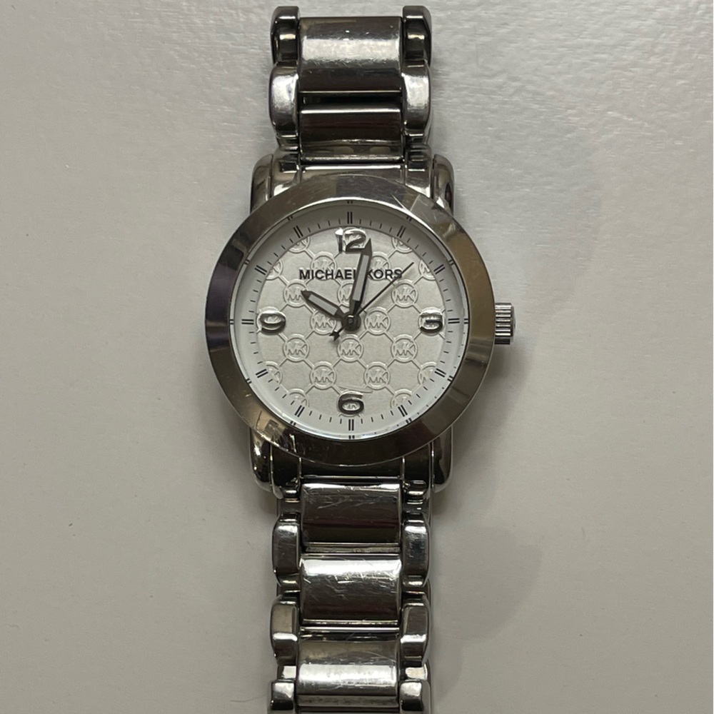 Womens’ Michael Kors watch ⌚️